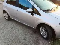 Usata Fiat Grande Punto 69 CV (50 kW) 2011 Grigio Utilitaria
