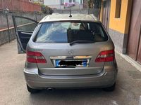 Usata Mercedes B200 Chrome 140 CV (102 kW) 2008 Argento Monovolume