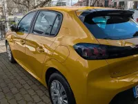 Usata Peugeot 208 Active 75 CV (55 kW) 2023 Giallo Utilitaria
