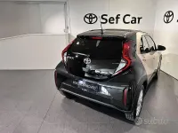 Usata Toyota Aygo X Trend 72 CV (52 kW) 2022 Marrone SUV