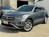 Usata VW T-Roc Style 150 CV (110 kW) 2023 Grigio SUV