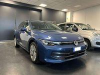 Usata VW Golf VIII Style 150 CV (110 kW) 2025 Anemone blue Berlina