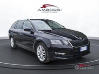 Usata Skoda Octavia Executive 110 CV (80 kW) 2018 Nero Station wagon