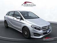 Usata Mercedes B180 109 CV (80 kW) 2017 Grigio Monovolume