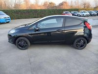 Usata Ford Fiesta 80 CV (58 kW) 2015 Nero Berlina