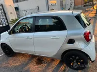 Usata Smart ForFour 75 CV (55 kW) 2017 Bianco Utilitaria