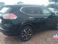 Usata Nissan X-Trail Tekna 131 CV (96 kW) 2016 Grigio SUV