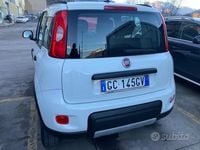 Usata Fiat Panda 4x4 S 84 CV (61 kW) 2020 Bianco Utilitaria