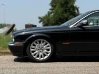 Usata Jaguar XJ8 298 CV (219 kW) 2003 Blu/azzurro Berlina