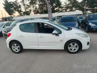 Usata Peugeot 207 68 CV (50 kW) 2012 Bianco Berlina
