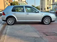 Usado VW Golf IV Highline 102 CV (75 kW) 2002 Gris Berlina