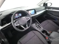 Usata VW Golf VIII Life 116 CV (85 kW) 2024 Nero perla Berlina