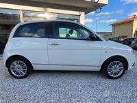 Usata Lancia Ypsilon 69 CV (50 kW) 2011 Bianco Utilitaria