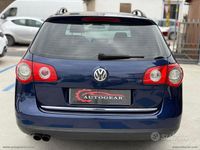 Usata VW Passat Highline 140 CV (102 kW) 2010 Blu Station wagon