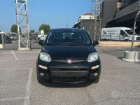 Usata Fiat Panda Lounge 69 CV (50 kW) 2017 Nero Utilitaria