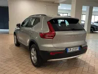 Usata Volvo XC40 129 CV (94 kW) 2023 Silver dawn met SUV