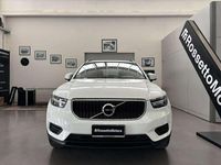 Usata Volvo XC40 Momentum 129 CV (94 kW) 2021 Bianco SUV