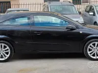 Usata Opel Astra GTC Cosmo 101 CV (74 kW) 2008 Nero Berlina