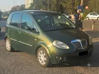 Usata Lancia Musa 69 CV (50 kW) 2005 Monovolume