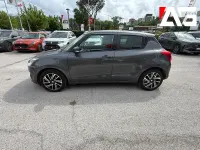 Usata Suzuki Swift 83 CV (61 kW) 2023 Grigio Utilitaria