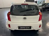 Usata Kia Picanto 69 CV (50 kW) 2015 Bianco Utilitaria