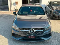 Usata Mercedes A180 Premium 109 CV (80 kW) 2017 Grigio selenite Utilitaria