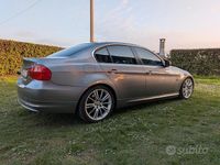 Usata BMW 325 218 CV (160 kW) 2010 Grigio Berlina