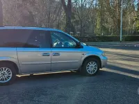 Usata Chrysler Voyager 150 CV (110 kW) 2006 Grigio Monovolume