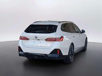 Nuova BMW 520 197 CV (144 kW) 2026 Mineral white metallizzato Station wagon