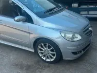 Usata Mercedes B200 140 CV (102 kW) 2007 Grigio Monovolume