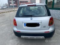 Usata Fiat Sedici 107 CV (78 kW) 2007 Grigio SUV