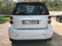 Usata Smart ForTwo Coupé 71 CV (52 kW) 2011 Bianco Coupé