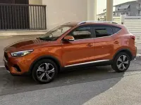 Usata MG ZS 106 CV (77 kW) 2022 Arancione SUV