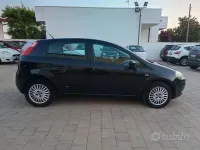 Usata Fiat Grande Punto Dynamic 65 CV (47 kW) 2006 Nero Utilitaria
