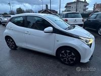 Usata Toyota Aygo Connect Style 72 CV (52 kW) 2020 Bianco Utilitaria