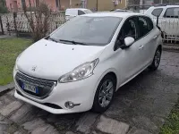 Usata Peugeot 208 Allure 82 CV (60 kW) 2013 Bianco Utilitaria