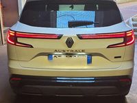 Usata Renault Austral Iconic 131 CV (96 kW) 2023 Bianco SUV