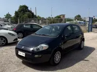 Usata Fiat Punto Lounge 69 CV (50 kW) 2015 Blu Utilitaria
