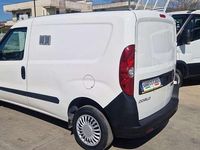 Usata Fiat Doblò 90 CV (66 kW) 2022 Bianco Monovolume