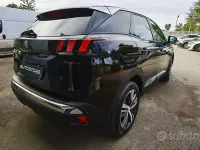 Usata Peugeot 3008 Allure 131 CV (96 kW) 2022 Nero SUV