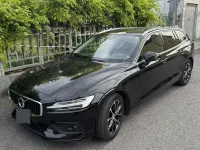 Usata Volvo V60 Business Edition 150 CV (110 kW) 2019 Nero Station wagon
