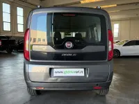 Usata Fiat Doblò Easy 120 CV (88 kW) 2017 Grigio scuro metallizzato Monovolume
