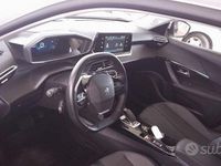Begagnad Peugeot e-2008 Allure 100 kW (136 HK) 2021 Vit SUV