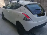 Usata Lancia Ypsilon 69 CV (50 kW) 2014 Bianco Utilitaria