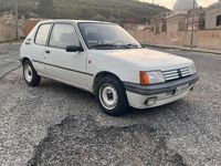 Usata Peugeot 205 42 CV (30 kW) 1985 Bianco Coupé