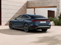 Nuova Audi A6 e-tron S-Line 269 kW (367 CV) 2025 Blu plasma metallizzato SUV