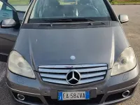 Usata Mercedes A180 Avantgarde 109 CV (80 kW) 2010 Grigio Berlina