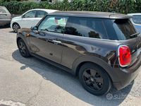 Begagnad Mini Cooper Coupé 75 HK (55 kW) 2015 Sportkupé