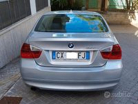 Usata BMW 320 Sport Line 163 CV (119 kW) 2005 Argento Berlina