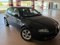 Usata Alfa Romeo 147 150 CV (110 kW) 2002 Nero Utilitaria